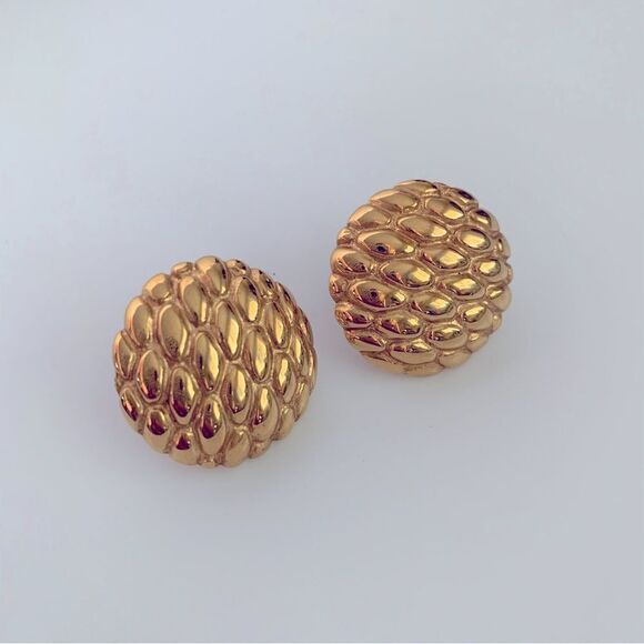 Vintage Napier Gold Basketweave Stud Earrings - Picture 2 of 4